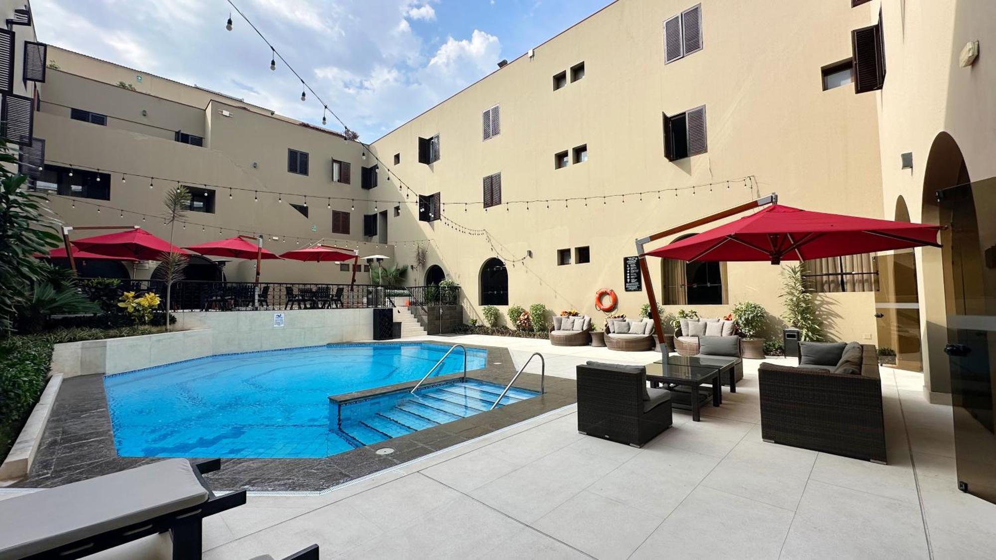 Costa Del Sol Trujillo Centro Hotel Exterior foto