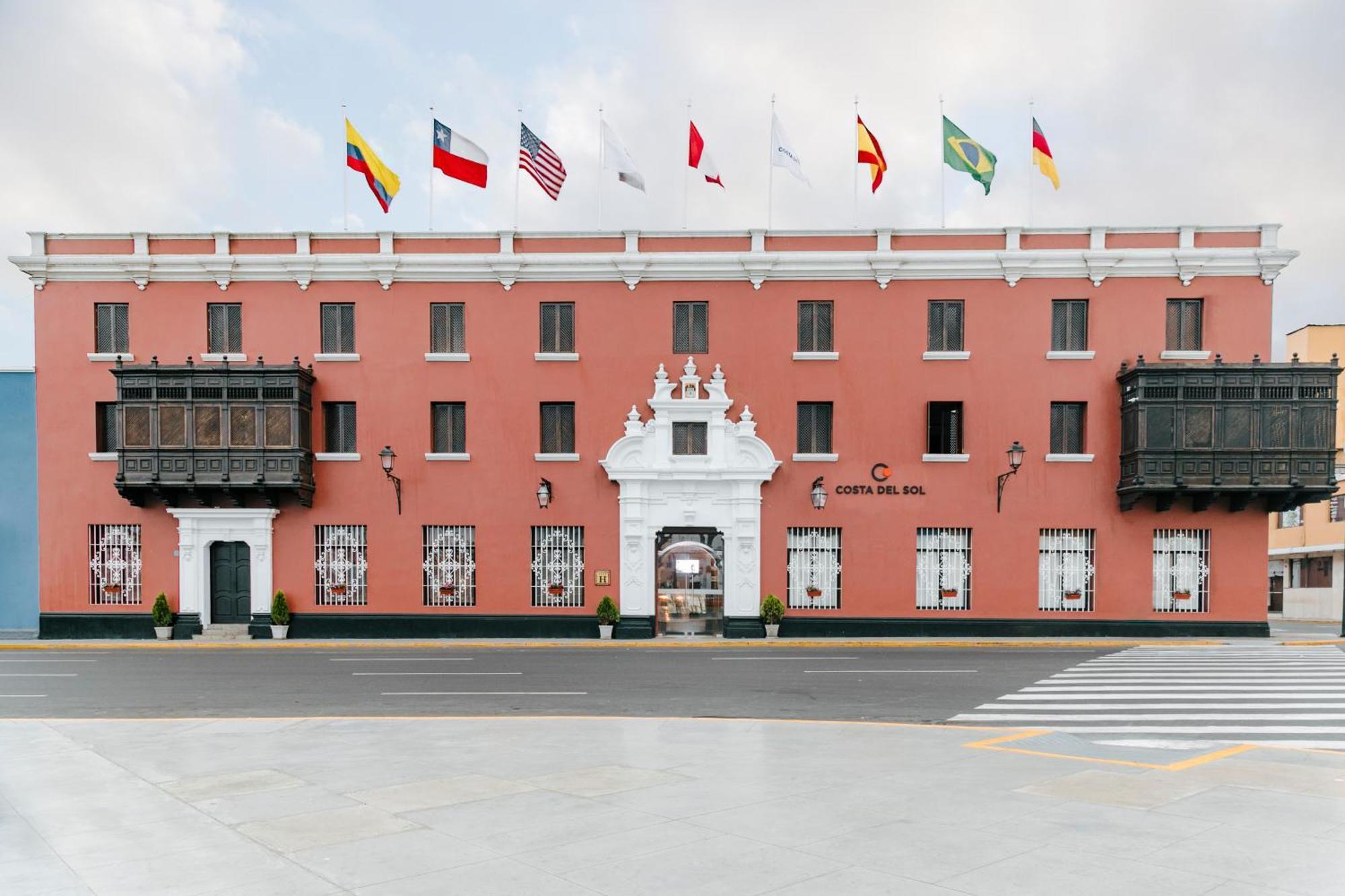 Costa Del Sol Trujillo Centro Hotel Exterior foto