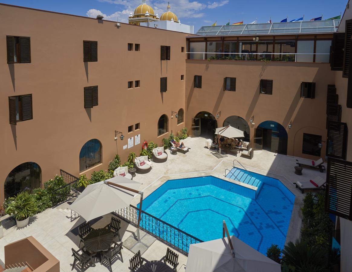 Costa Del Sol Trujillo Centro Hotel Exterior foto